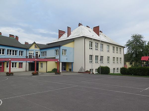 W budynku szkoły w Warszowicach zostanie wymieniony dach