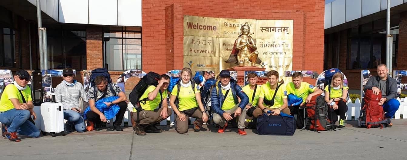 Namaste! Pszczyńska ekipa wyprawowa po przylocie do Nepalu.